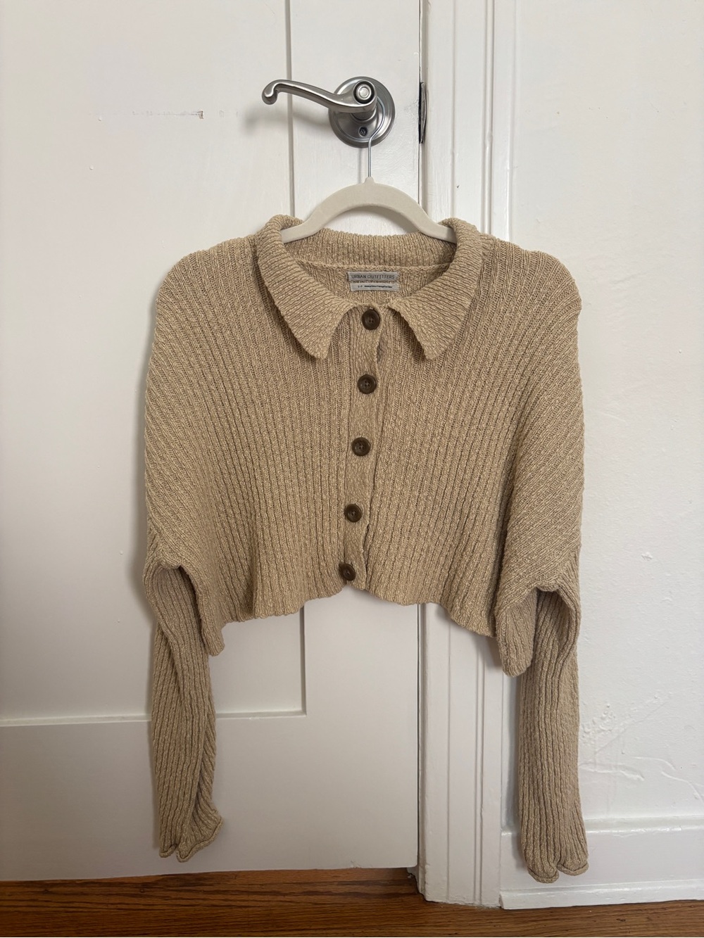 urban outfitters cropped sweater size small
